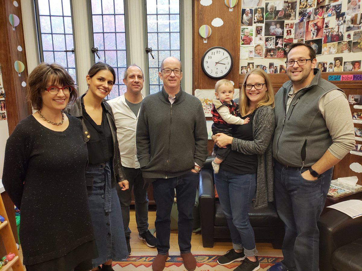 yalebabylab's tweet photo. Lights! 💡 Camera! 📽 Action! 🎬
Thank you PBS NOVA for coming to film a segment at the Yale Infant Cognition Center with @Karenwynnyale ! We can't wait to see the finished product! #yalebaby #yale #baby #pbsnova #psychology https://t.co/QjbASVLovi