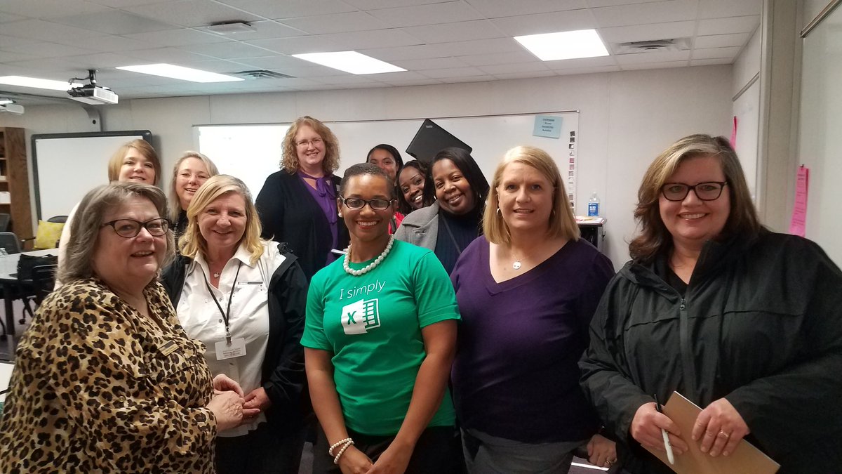 ITS_HCS's tweet photo. Great @msexcel sessions with @HenryCountyBOE DLO Staff! Everyone learned something they can use right away! @tbwyatt10 @ProLearnHenry #BetterTogetherHenry #HenryLearnsNov https://t.co/8S3xTNhdiO