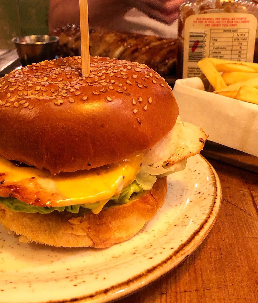 sammijo94's tweet photo. birthday meal at @FirejacksUK was immense with vanilla milkshakes, halloumi, and a bbq burger. ๐๐๐ฅค๐ฅณ
#celebrations #bdaymeal #tasty https://t.co/Yiwkq4hBOr