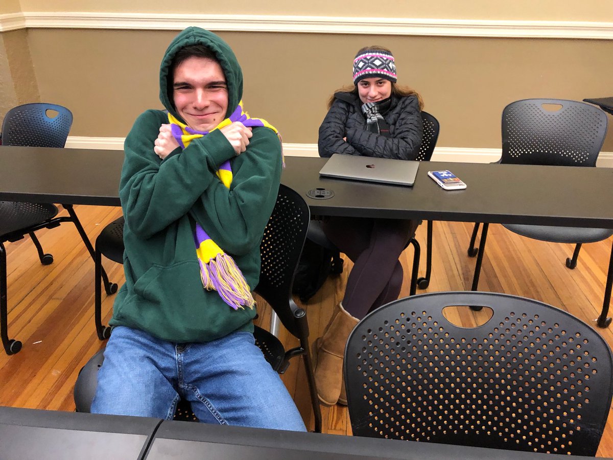 roxdill's tweet photo. It’s cold outside @LSU and inside ⁦@ManshipSchool⁩ today. Bundled up and ready to learn. #manship2005. https://t.co/Yt3HSjFY1F