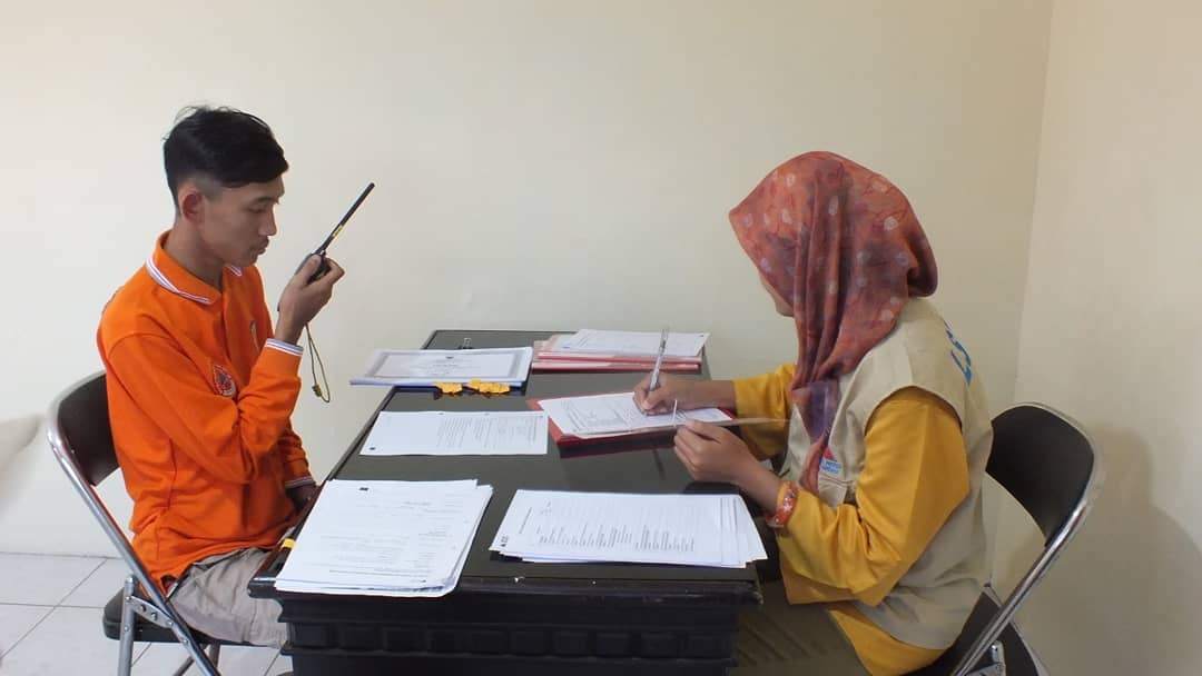 TUK PB BPBD Kota Batu (@tukpbbpbdbatu) on Twitter photo TUK PB - Pelaksanaan Uji Kompetensi Penanggulangan Bencana sudah masuk hari kedua (14/11/18). Hari ini sebagian asesi sudah melaksanakan asesment dengan asesornya masing-masing.
Dimulai pada pukul 09.00 WIB proses asesment berjalan dengan lancar. TUK PB - Pelaksanaan Uji Kompetensi Penanggulangan Bencana sudah masuk hari kedua (14/11/18). Hari ini sebagian asesi sudah melaksanakan asesment dengan asesornya masing-masing.
Dimulai pada pukul 09.00 WIB proses asesment berjalan dengan lancar.