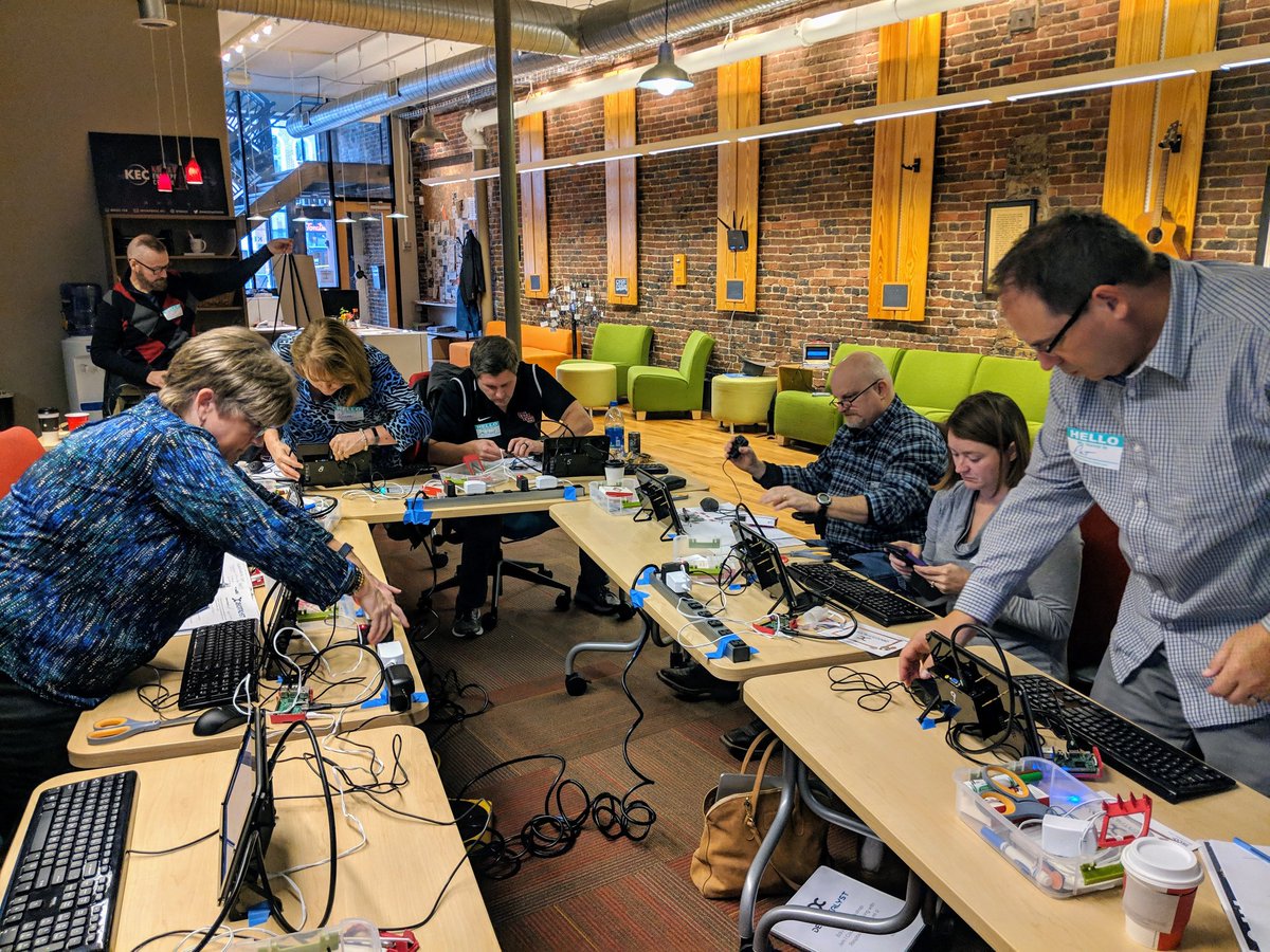 DevCatalyst_CO's tweet image. East TN teachers wrap up a great day of Dev Catalyst Raspberry Pi &amp;amp; Python training. #alwayslearning #education #DevCatalyst