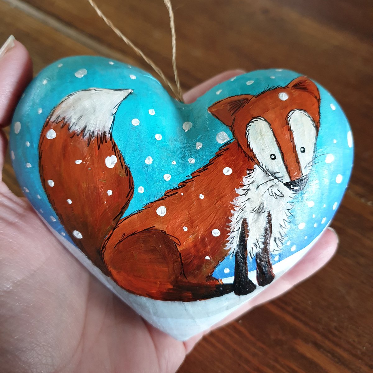 Another happy chappy went into my #etsyshop today #christmasdecorations #handpainted #cutegift #devonlife #fox