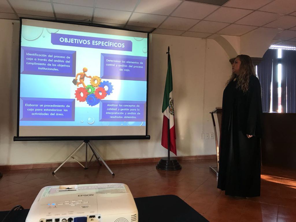 EscatUninter's tweet image. ¡Estudiante obtiene el grado de Especialista en Gestión de la Calidad! #NoticiasESCAT #OrgulloUninter #Uninter escatuninter.blog/2018/11/07/est…