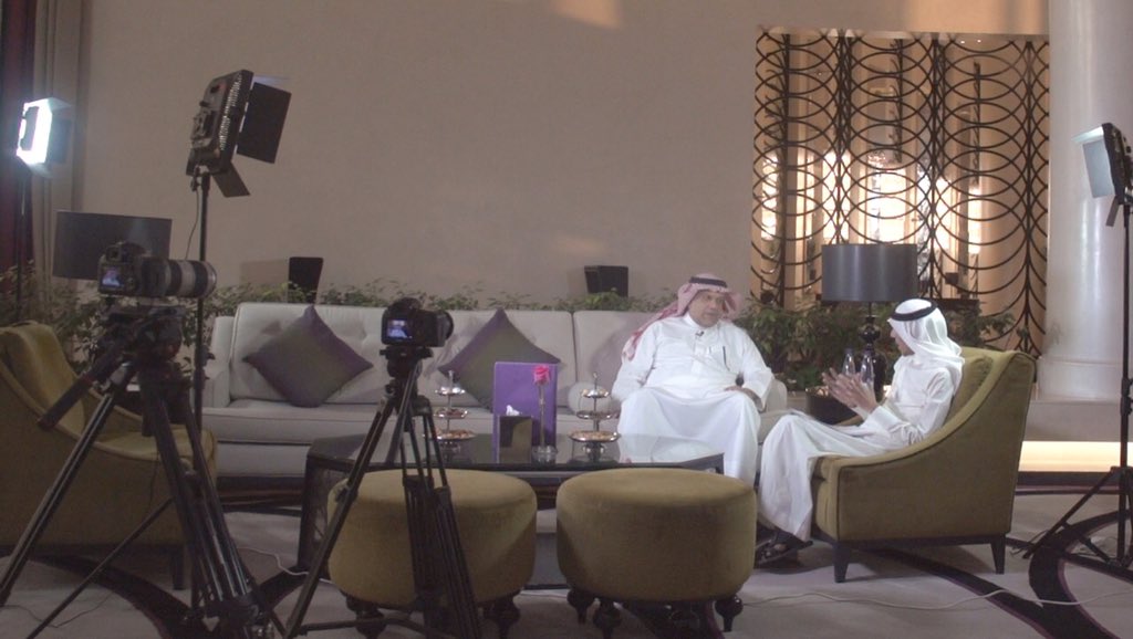 في خِضم العمل ..
 تصوير وثائقي لأحد العملاء ..
شركة العلاقات الفريدة يسعدها تقديم خدماتها لكم يمكنكم التواصل معنا على ☎️
0112082888
0500070982
info@uniquerelations.sa