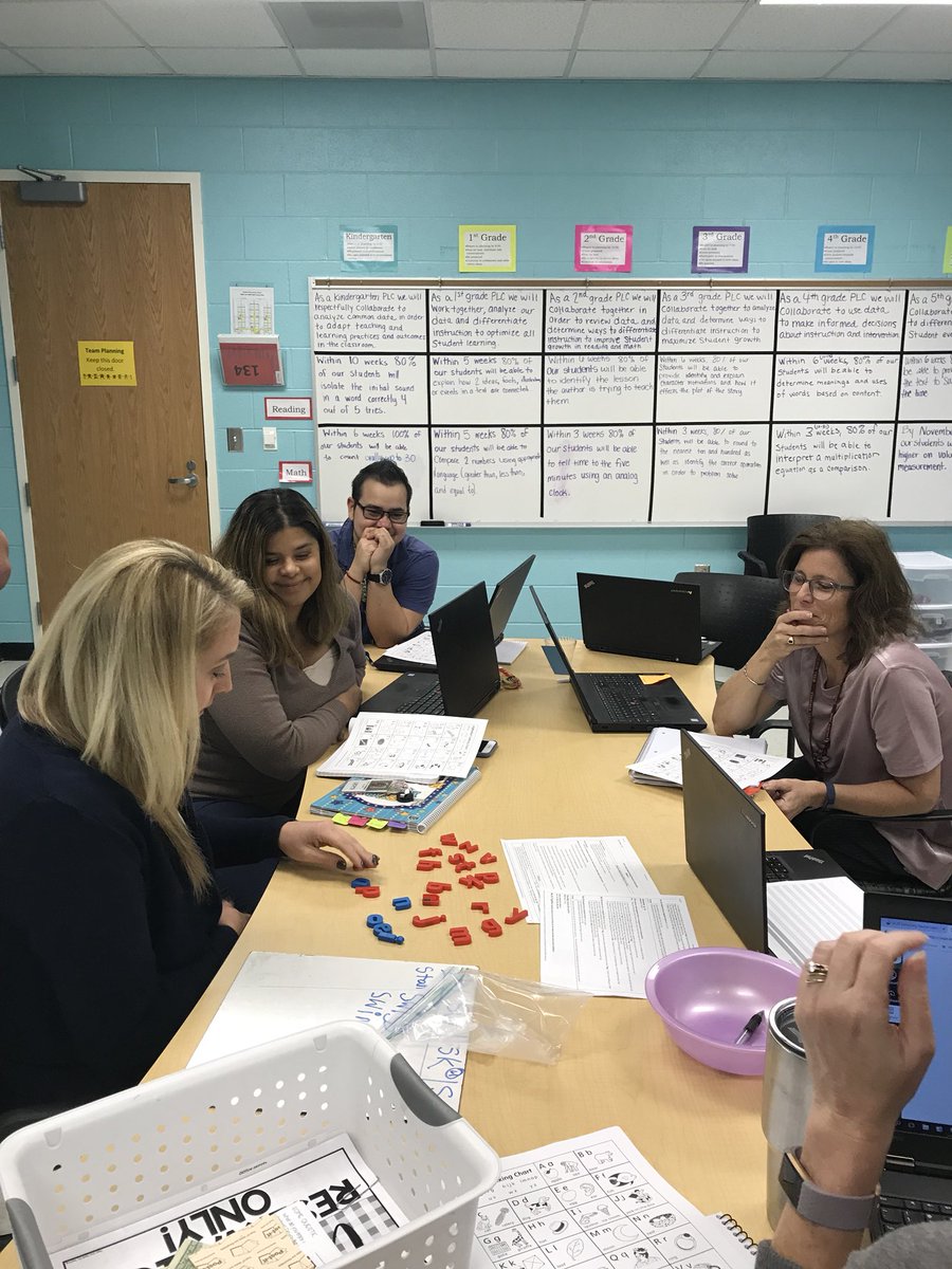 asant_7's tweet image. 4th grade learning how to implement targeted phonics interventions in PLCs this morning. #TeamUCPS @loripeyton @croffut_ci