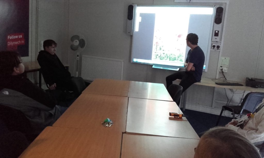 PB_Wales's tweet photo. Our Traineeship Engagement learners have been giving presentations about Armistice Day #communication #LestWeForget #11thHour ❤️@BridgendCollege @CW_Vale @Bwbl_Consortium https://t.co/1qZsjtvJ96