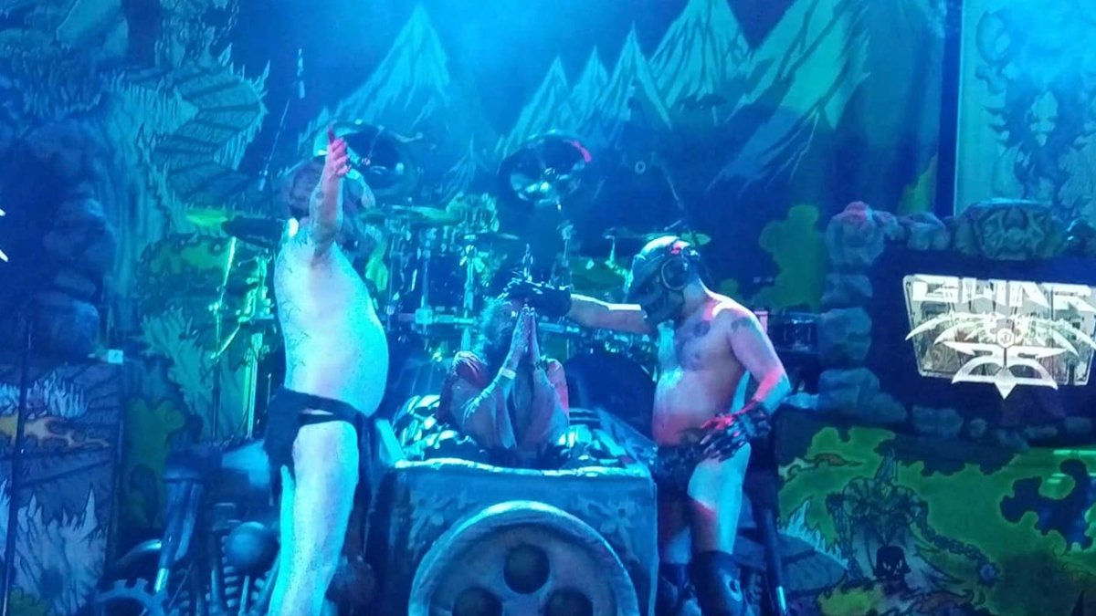 gwar's tweet photo. GWAR VIP’s get pushed into our meat grinder every night. Don’t miss out to meet the Scumdogs and play our instruments. Few spots left. Get yours at https://t.co/iar5h7RHeh. This is bohab Michael Medford before he entered the next GWAR dimension. 🙏🏼 ⚙️👋🏼 #GWAR #GWARVIP https://t.co/CtzJmeFW2i