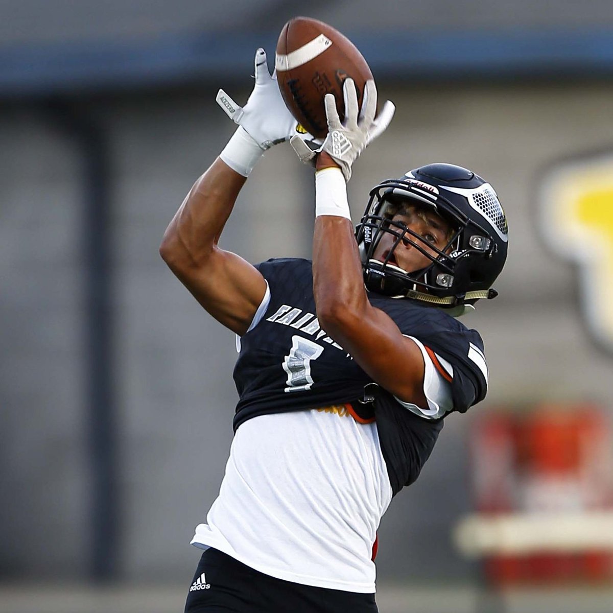 Top Nashville area TSSAA high school 🏈 playoff games for Round 2: East Nashville (10-1) at Fairview (9-2) tennessean.com/story/sports/h… via <a href="/Tennessean/">Tennessean</a>