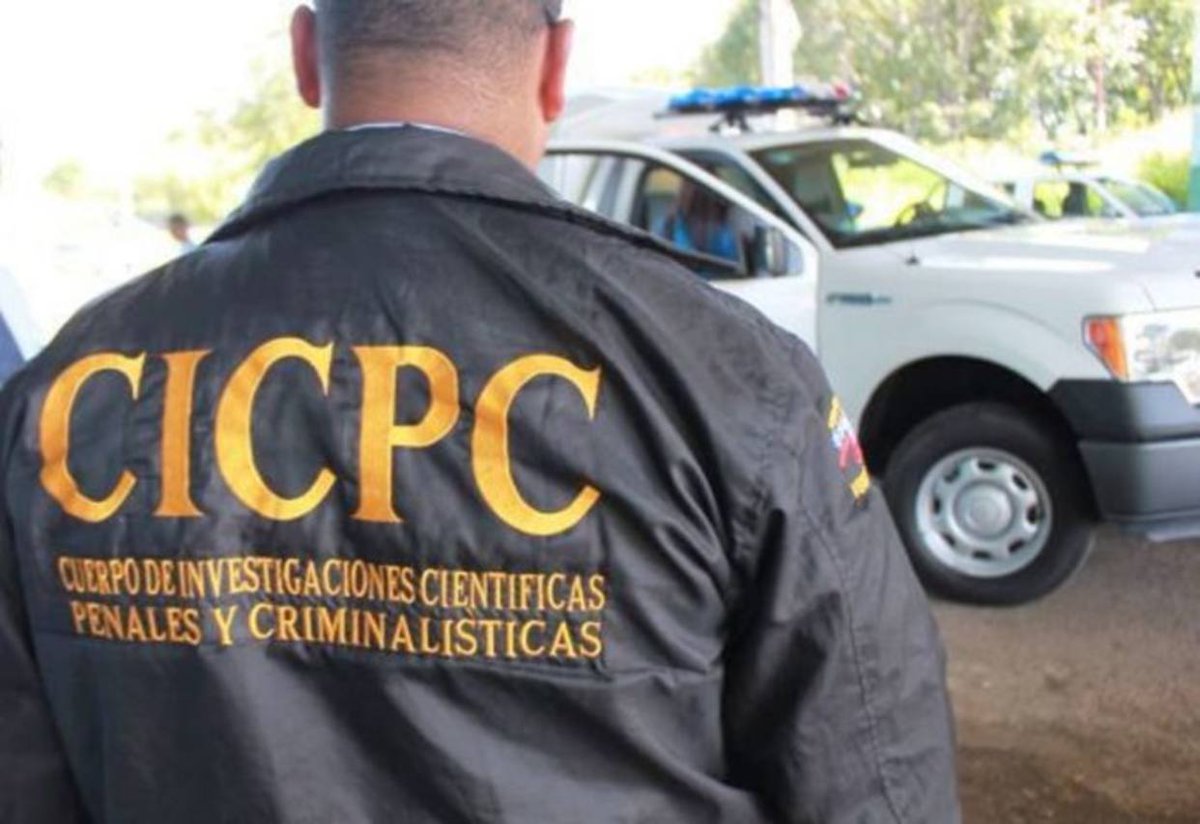 ElNacionalWeb's tweet photo. Ginecobstetra fue asesinado por un conocido que iba a reparar su televisor https://t.co/T5NXesJlsk  https://t.co/sfQDMPwjkk