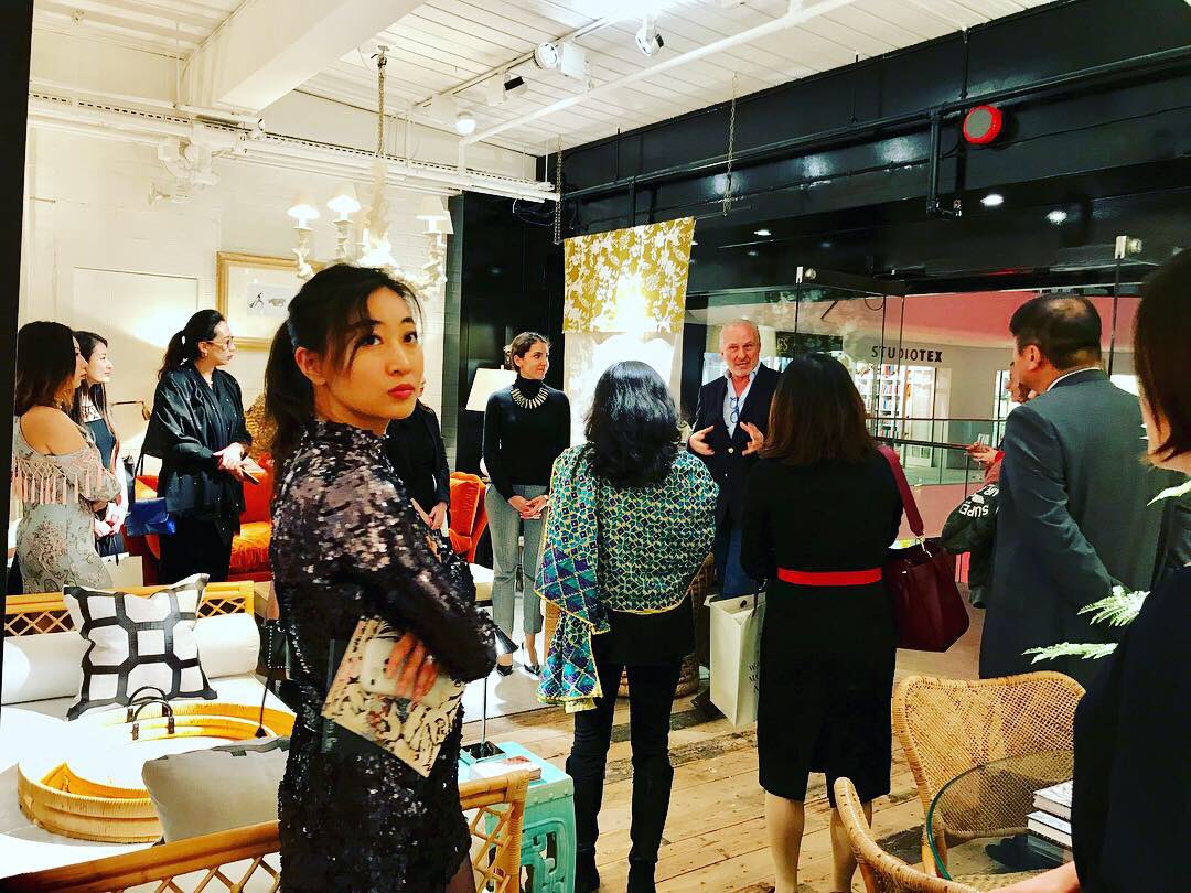 DesignCentreCH's tweet photo. The VIP tour pays a visit to @PaoloMoschino to meet Paolo Moschino - initially grounded in the principles of English design the company has evolved into creating a more international look #AsiaWeekAtDCCH @AsianArtLondon #nicholashaslam #design #interiors #homedecor https://t.co/HaMuQMdQ9v