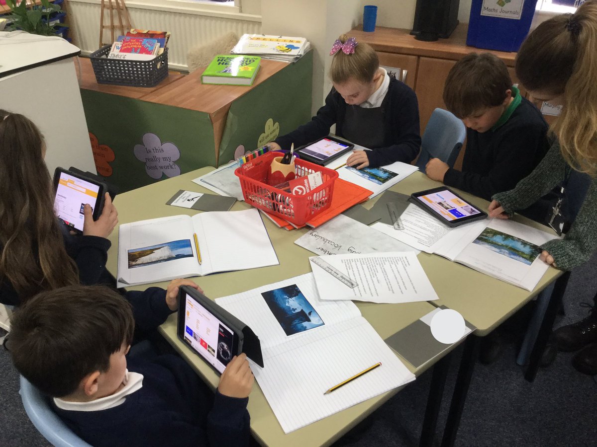 SAl_Highlands's tweet photo. Today we enjoyed using the iPads to find rich vocabulary. We wanted to improve our word choices and we have been using our Magpie books to jot down the best! #highlandsprimaryschool #tfw #talkforwriting #improvinglanguage @corbett_pie https://t.co/6Mx7lTv4Fa