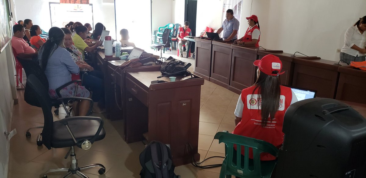 JorgeARestrepoL's tweet photo. Conversatorio con la administración de #Nechi para socializar, revisar y validar el Pacto Comunitario para la Transformación Regional #PCTR haciendo un paralelo con el plan municipal de gestión del riesgo y desastres del municipio de #Nechi. https://t.co/me1xhocI9T