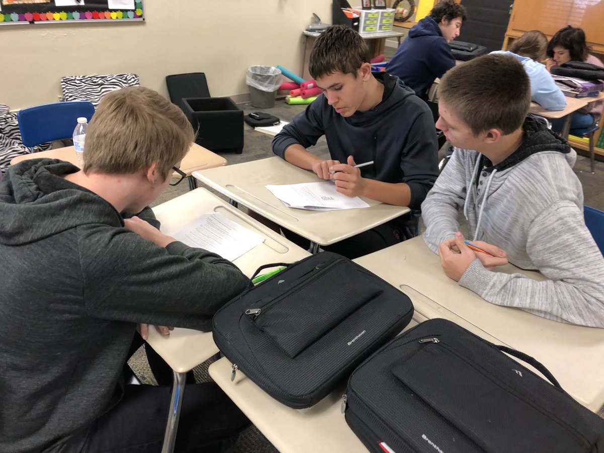 NicoleHildy's tweet photo. Civics and Am. History Ss took collaborative tests today to review the information they tested on individually yesterday.  This enabled them to review the information, clarify their thinking, offer insight and improve their grade.  @srchuskies #allinforhuskies #reflectonlearning https://t.co/duVRhBIPqd