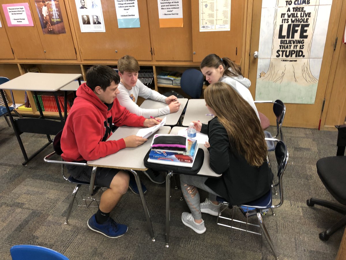 NicoleHildy's tweet photo. Civics and Am. History Ss took collaborative tests today to review the information they tested on individually yesterday.  This enabled them to review the information, clarify their thinking, offer insight and improve their grade.  @srchuskies #allinforhuskies #reflectonlearning https://t.co/duVRhBIPqd