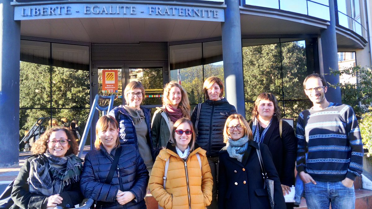 AltEmpordaIN's tweet image. Avui professionals equip Dependència i atenció persones grans i equip inclusió @CCAltEmporda hem fet visita d'estudi a MSP #Céret per conèixer els serveis i programes per a persones +60 en marc @PROSPECTSASO i hem  explicat els serveis comarcals #transfronterer