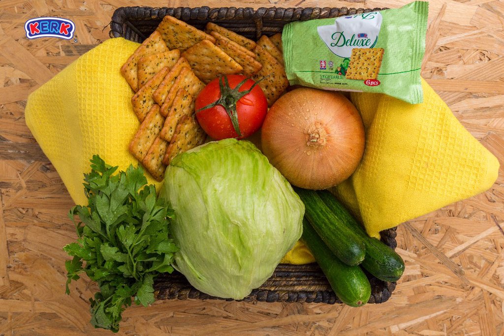 KERK_SA's tweet photo. رقائق خفيفة بنكهة الخضار الشهية 🥗☘️
#كيرك #KERK https://t.co/wXnKh8UvZT