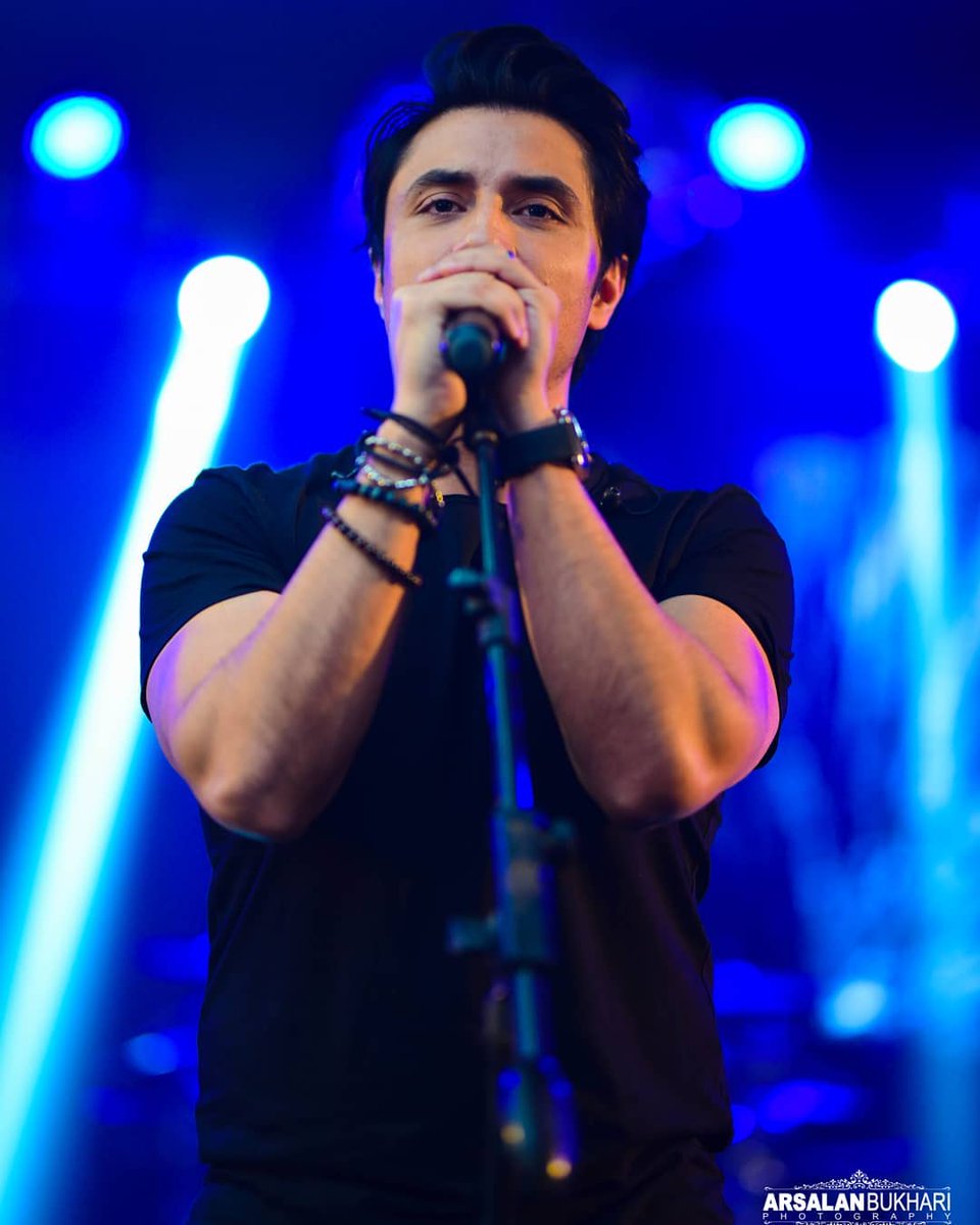 azianAfra_Alam's tweet photo. Our #Rockstar @AliZafarsays in full swing performing at a recent concert ✨🎤🎶
#energeticperformer #alizafar https://t.co/PTr7xva5kk