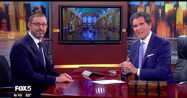 ColumbiaOBGYN's tweet photo. Dr. Zev Williams joined @ErnieAnastos on @fox5ny to discuss #ColumbiaFertility's new technology for #embryo & #egg storage. The segment includes a great interview with @EricFormanMD at the Fertility Center! #InnovatingforLife #Infertility #eggfreezing #IVF https://t.co/H5hs9MyQ76 https://t.co/kp4jxbYrJG
