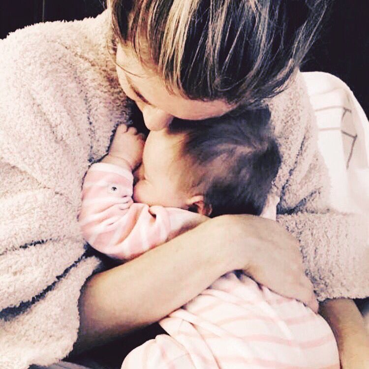 Mila_Journey's tweet photo. Happiness is... getting a hug from your baby for no reasons π #mumshape #motherlove #happiness #quotes #love #baby #mumlife #endlesslove https://t.co/lx54xpncwg