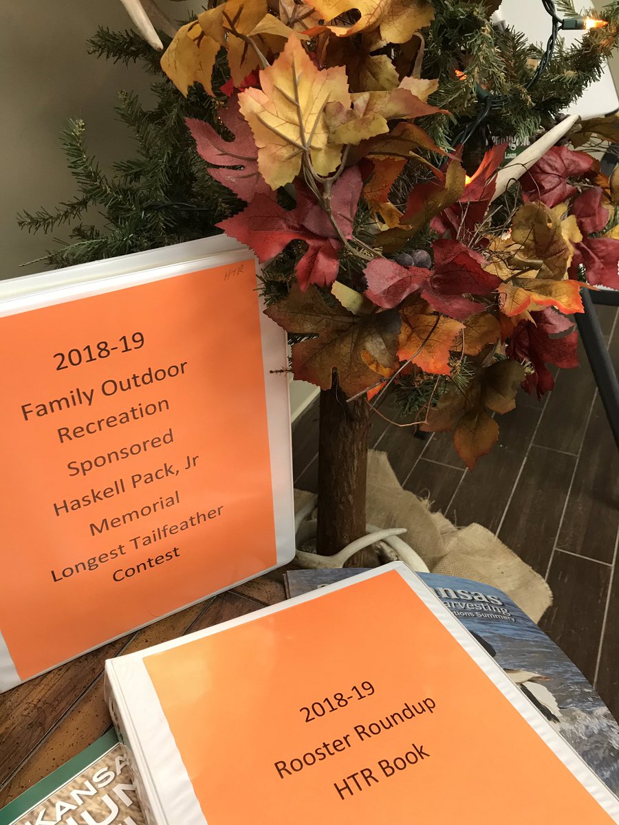 HTReservoir's tweet photo. Make @HTReservoir and Hodgeman County your hunting destination. Longest tail feather contest and Rooster Roundup!  Call for campsites or for more info on contests! #htr2018 #WIHA #NoPlaceLikeKansas #HodgemanCounty #pheasanthunting #quail #deerhunting https://t.co/MX5ENQoa4D