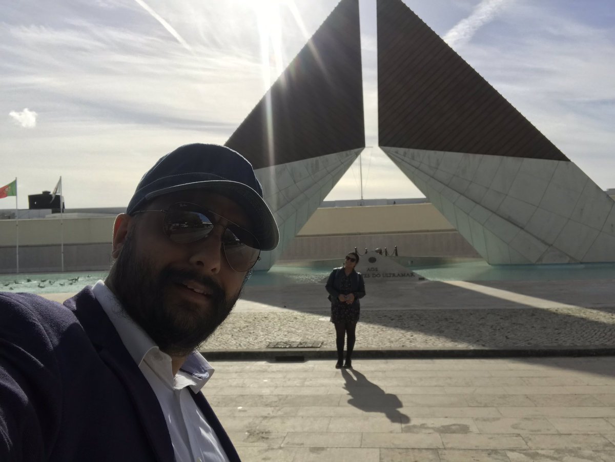 datahogNav's tweet photo. Bright and sunny afternoon in Lisbon! #lisbon #worktrip #leisure #teatime #powercouple #sunshine #startuplife https://t.co/FSFueauNAf