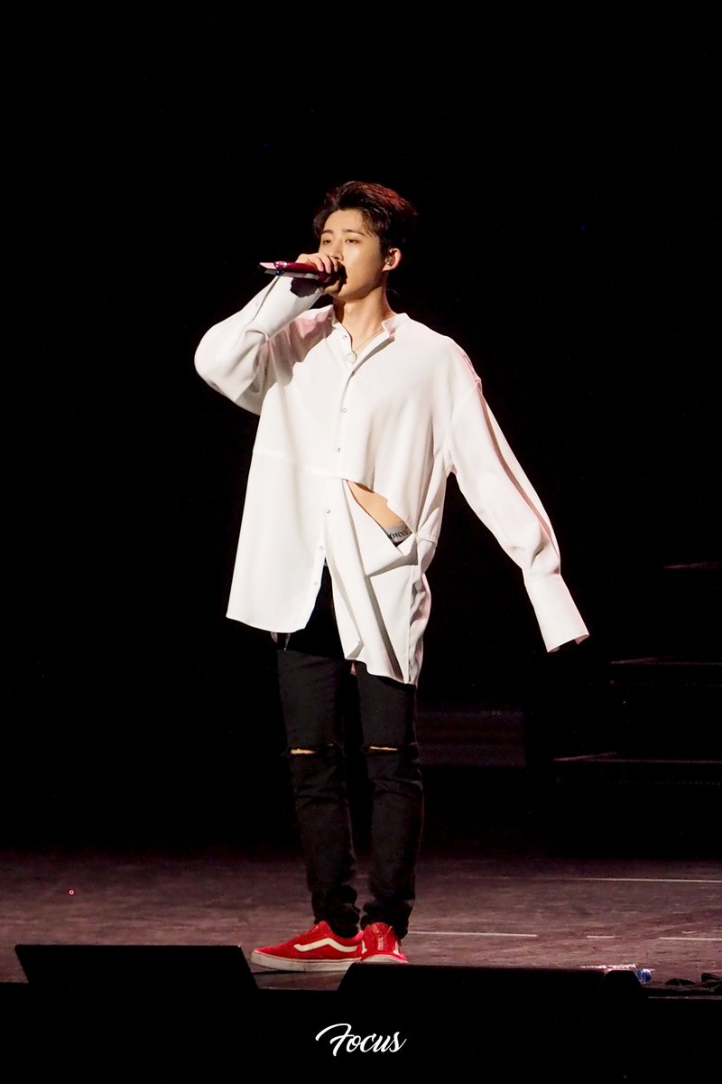 181107 도쿄 HQ
#BI #비아이 #Hanbin #한빈 #iKON #아이콘 #FOCUSONB