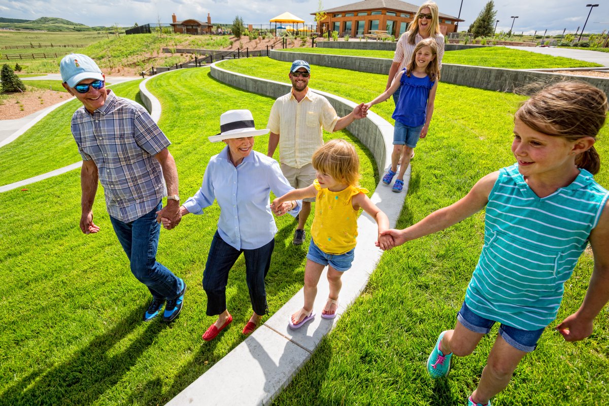 CrystalValleyCO's tweet photo. Here in the #CrystalValley #community, we think #happiness is less of an expedition, and more of an experience. #CastleRock https://t.co/HLi2GgvXxL https://t.co/Typcz4TGcP
