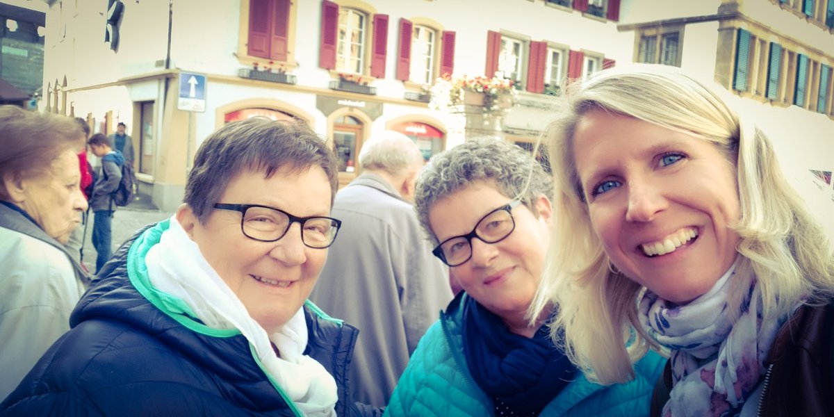 pourtoi_etmoi's tweet photo. #7novembre
Foire St-Martin à Morat 😍😎😍
#merci #ptem https://t.co/wfPntx3BOq
