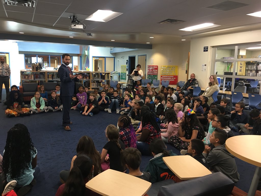 Adams_D11's tweet photo. Thank you Matt Meister from @Fox21News for sharing your expertise of meteorology with the John Adams 5th graders @CSSD11 @TheWxMeister https://t.co/NyQPMXaUMi