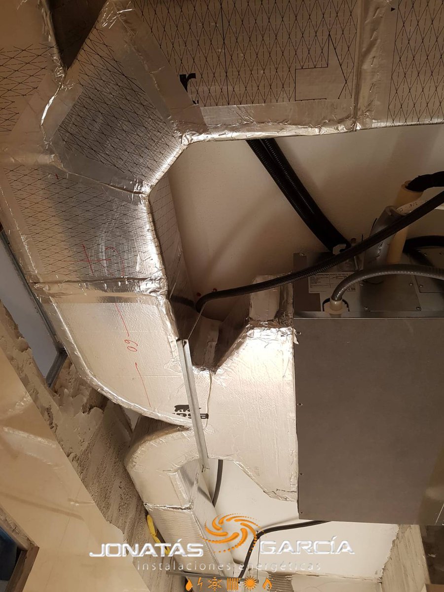 jonatasing's tweet image. Instalación de máquinas #aireacondicionado: #Daikin por conductos para la #climatizar la vivienda unifamiliar en Alhaurín el Grande (#Málaga). También la instalación del sistema de dosificación #Airzone. Somos profesionales y eficientes.  654068159 jonatasgarcia.com