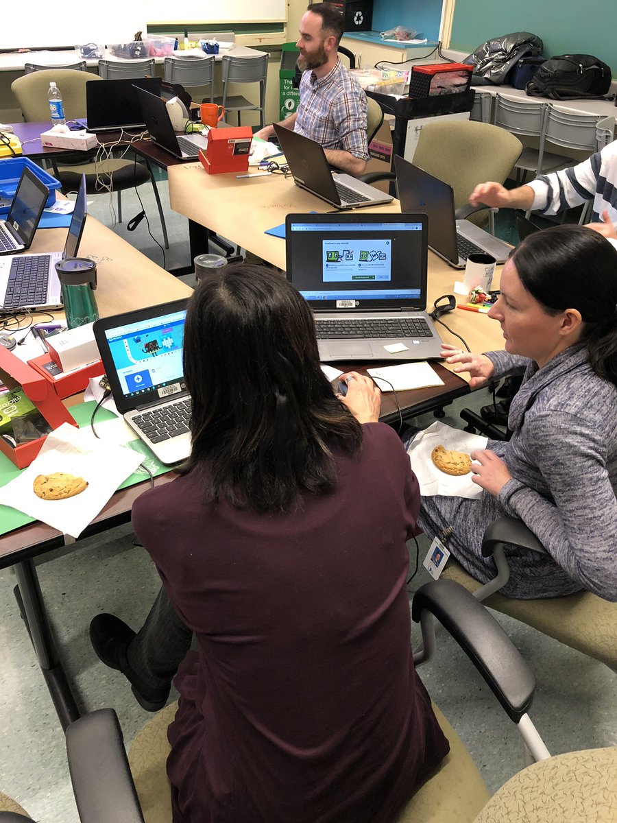 JustineIPE's tweet photo. Teachers @ParksideElemen1 getting familiar with microbits @microbit_edu @EducationPEI @brilliant_labs #makermindset #makereducation https://t.co/HQUwzvI7WI