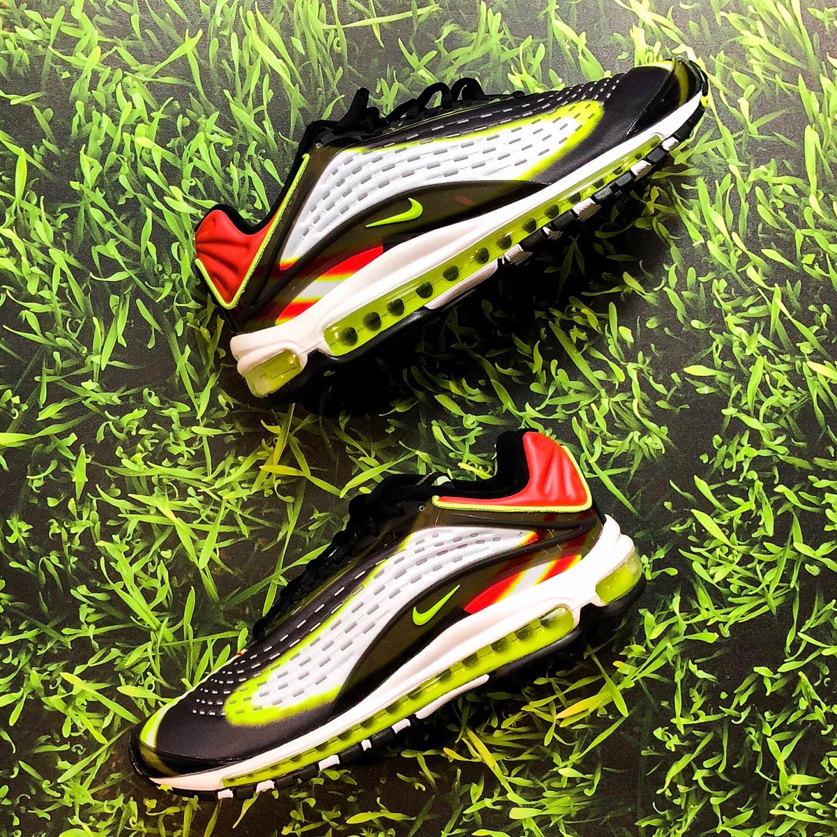 air max deluxe habanero red