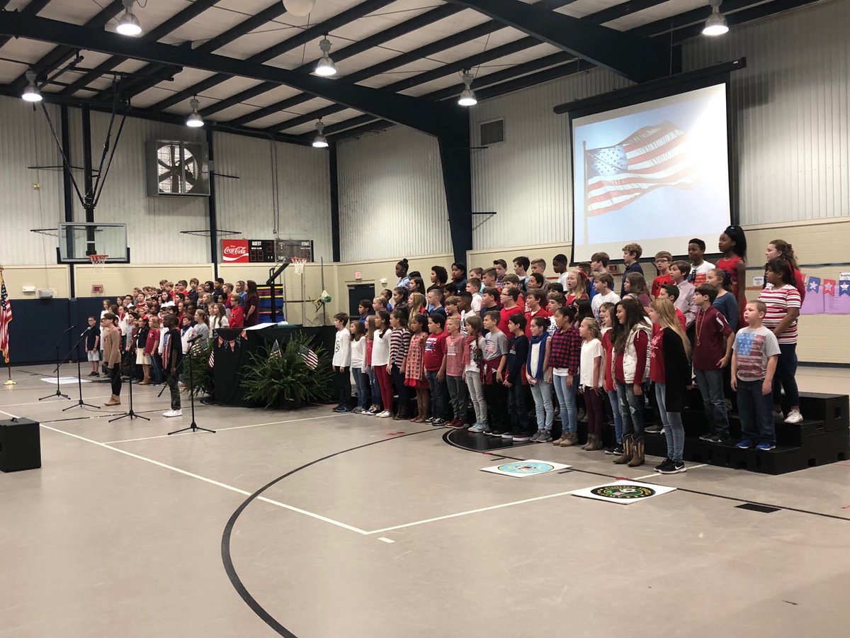 BrettStanton006's tweet photo. The 5th grade students @ Cherokee Elementary School did a wonderful job during their Veterans Day Program this morning! https://t.co/3YijSwo2H3