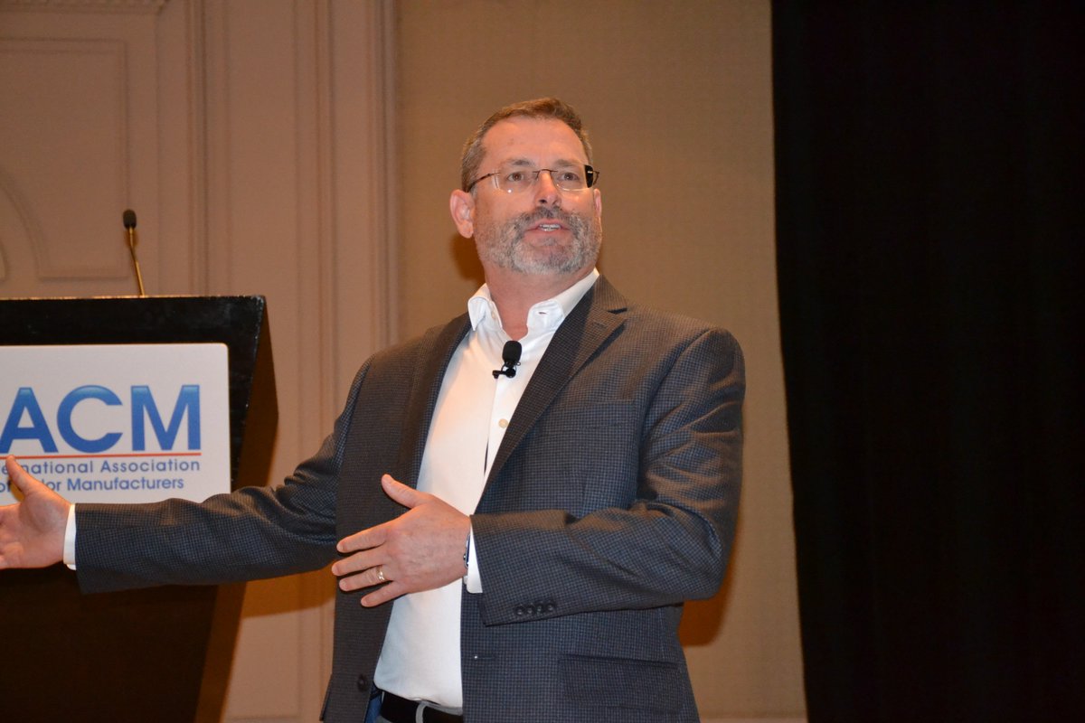 GlobalColorCon's tweet image. We were so happy to have Chris Savage of @EJGalloWinery speak on behalf of California Natural Color about the issues affecting sustainability! #GlobalColorCon18 #FutureColor