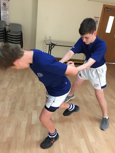 JESSYear9's tweet photo. Students learning about self defence and trying the techniques themselves to different degrees of success! #JESSPSHE #JESS_Secondary #Dubai30X30 https://t.co/CywZ37lX3D