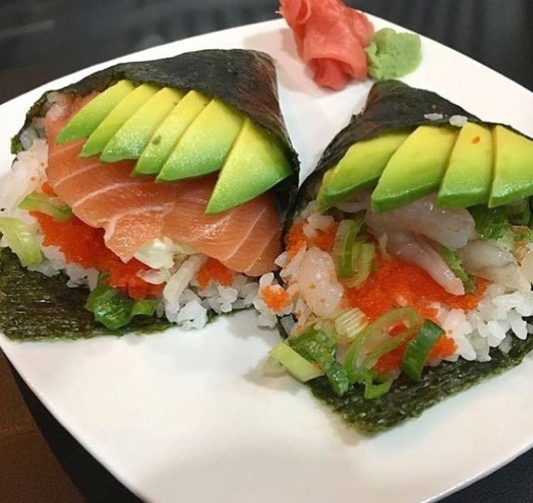 Sushi_Green's tweet photo. El día está perfecto para  un TEMAKI saki con salmón y ebi con camarón 🤩👏🏻 aprovecha además nuestro 30% de descuento en la carta de comida 🙌🏼 #sushigreen #sushigreenlovers https://t.co/D2J2OfPLnC