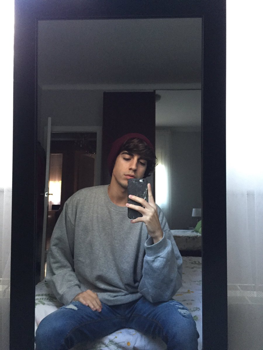 isaaclowey's tweet image. Uughh