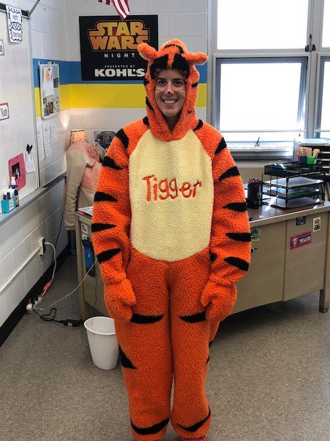 RMS_EPTSD's tweet image. Ridgway rocked the voted.  The 5th-8th grade registered and voted on Monday for what staff member would wear a silly costume.  Thank you to Tigger and the Stay Puft Marshmallow Man.  #ridgwayrocks #eptsd