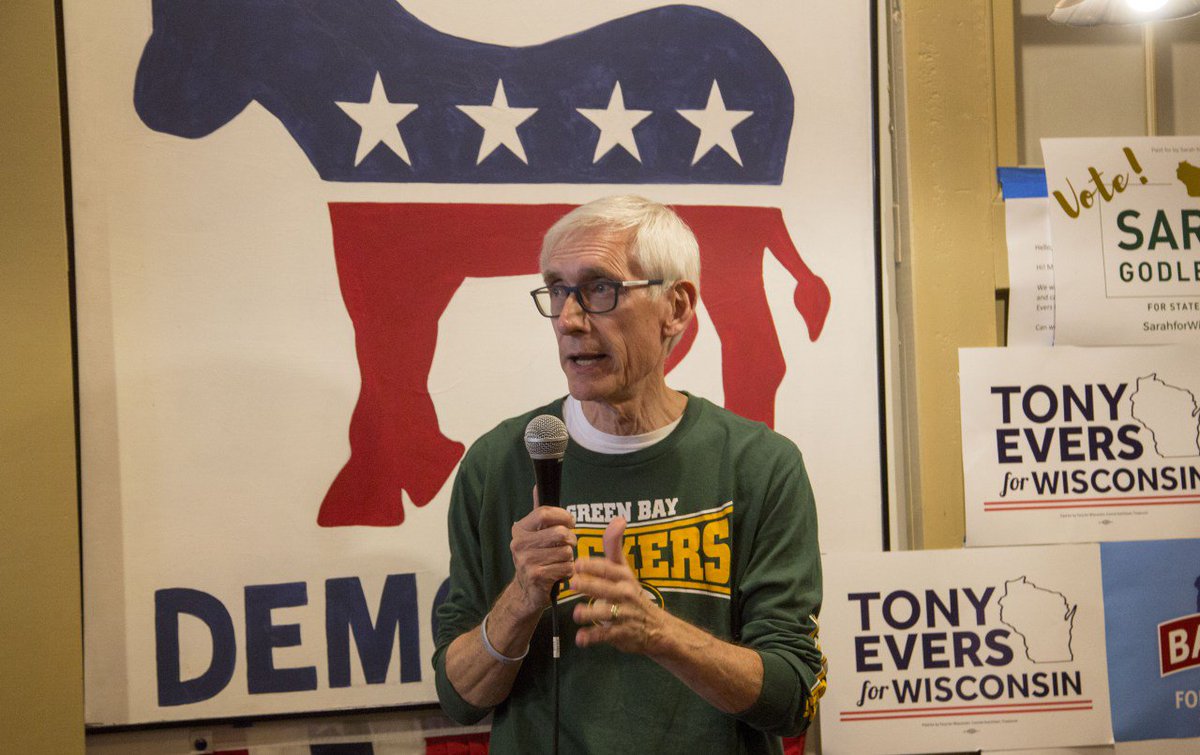 Scott Walker, longtime foe of public school teachers, loses Wisconsin governor race to former teacher thinkprogress.org/scott-walker-l…
