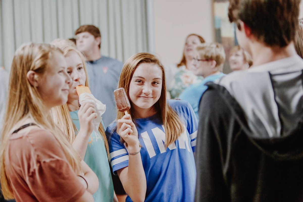 ClantNLStudents's tweet photo. WHATS UP NL STUDENTS!! Don't forget that tonight is First Wednesday! We will be hanging out at the student center at 6 before service starts. Bring your friends and we will all sit together tonight! Tag a friend that should come! https://t.co/vJPuY1fyQE
