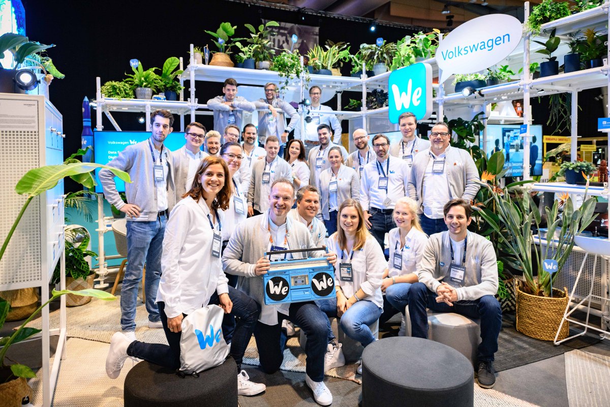 Greetings from our #VolkswagenWe Team at the #WebSummit in #Lisbon! Come an visit our booth E361 to talk about  #futureofmobility, our #digitalservices and apps as well as #job opportunities 🚀#WebSummit2018 #VW /JS