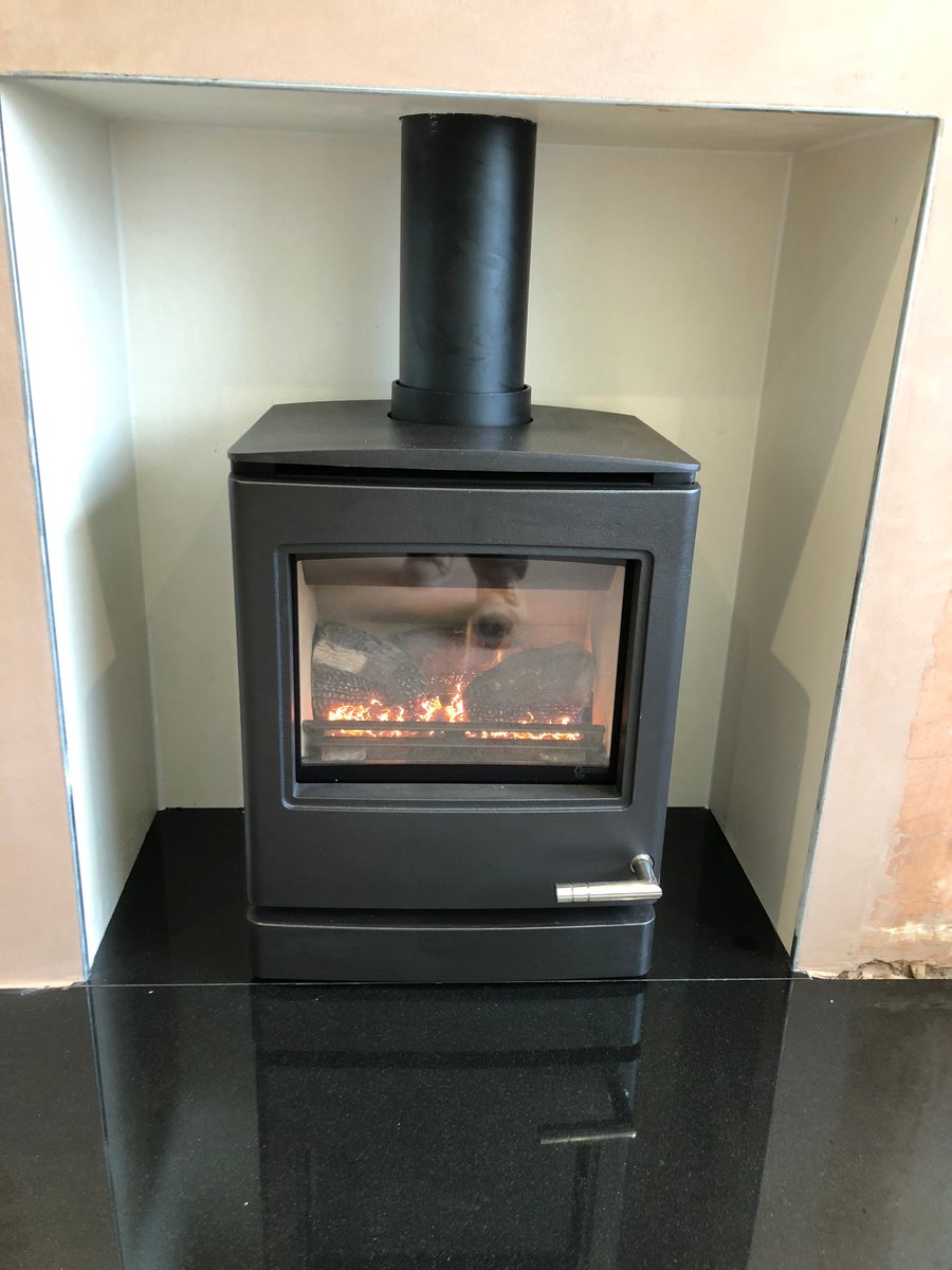 Today's #installation- a Yeoman CL5 gas stove