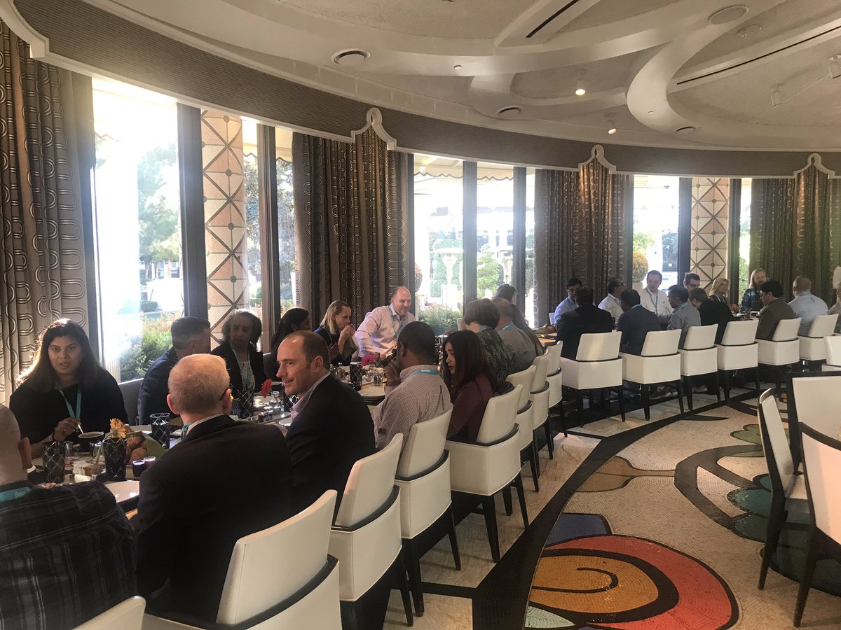 It’s another beautiful day at #BoomiWorld2018 Not a seat to be found at our @boomi breakfast with @stevewoodwho   #DigitalTransformation #ConnectedBusiness #Boomiflow