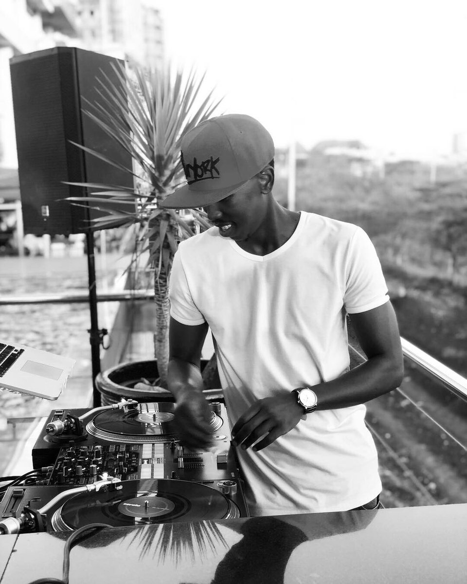 DJBashKenya's tweet photo. #AbsolutNight @OSereni https://t.co/wZIQeV2DFN