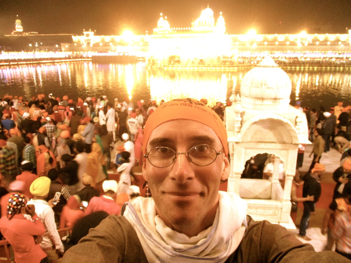 danielmccrohan's tweet photo. @RaubontheRoad #lpinindia
#selfie https://t.co/FCIOkfoTiF