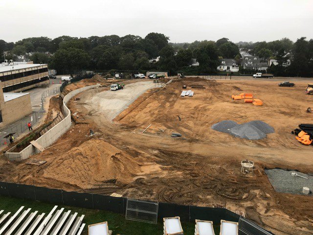 bbs_arch's tweet image. On your mark, get set, go! The running track and synthetic turf are under construction at Valley Stream Memorial Junior High School! @vsnspartans 
#athleticfielddesign #sitecivilengineering #k12design #educationaldesign #architecture #engineering