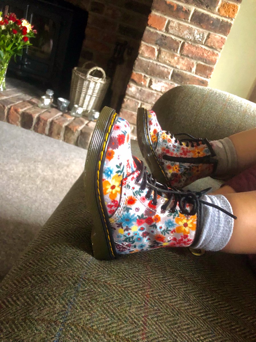 Lakesorthotics's tweet photo. Ever wondered what an orthotist puts on her daughter’s feet? #docmartensrock #docmartens #babyfeet #growingfeet #docsforlife #orthotics #orthoticfootwear https://t.co/Fng3DOyOMq