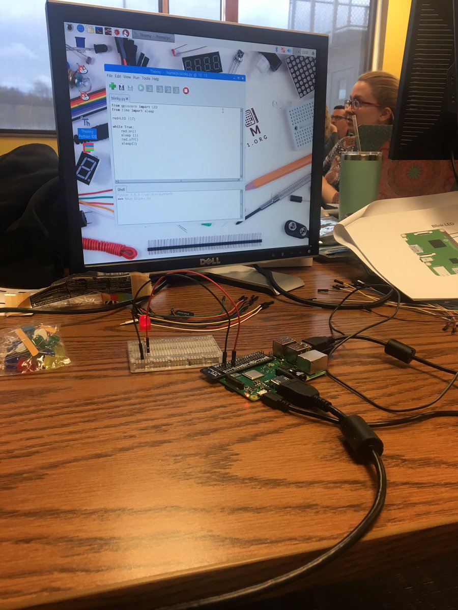FCDesignEng's tweet photo. Raspberry Pi Aquaponics Training with @HGParkinsonFFA at @IU1Tweets https://t.co/RpnFlNpSjK