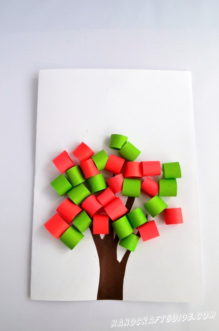 handcraft_guide's tweet photo. А вот ещё одно деревцо, которое скоро полностью поменяет свою зелёную расцветку и поприветствует осень.
#поделкисвоимируками #поделкисдетьми #handmade  #поделкисвоимируками #чемзанятьребенка #чемзанятьребенкадома с #творческоеразвитие #своимируками #handcraftguide #autumn https://t.co/9f7ntVb3ry